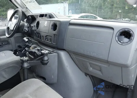 2010 Ford E-150 Commercial/Recreational z USA, uszkodzony, nr VIN 1FTNE1EWXADA91847